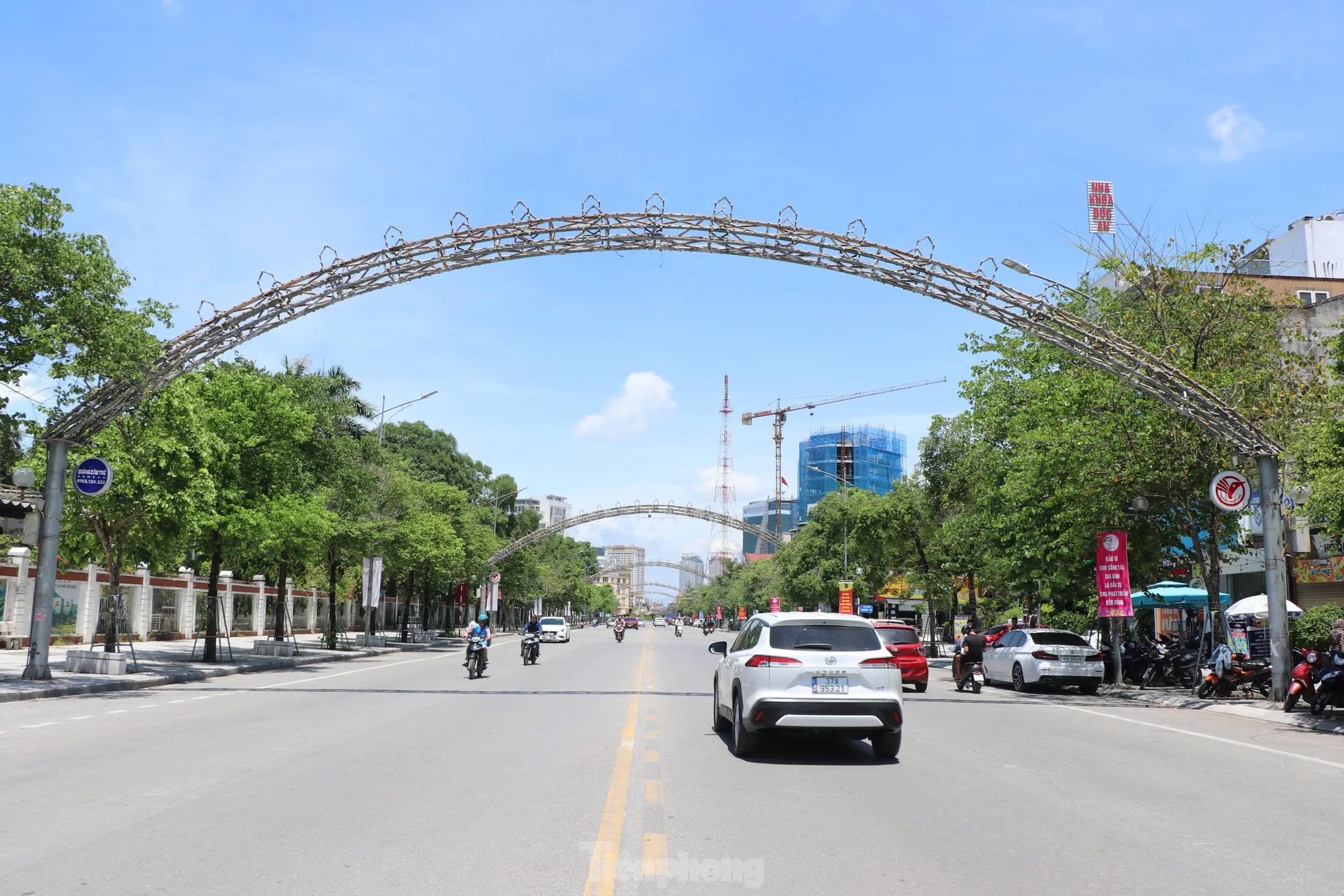 Cận cảnh những tuyến phố đắt nhất Nghệ An theo bảng giá đất mới - Ảnh 7