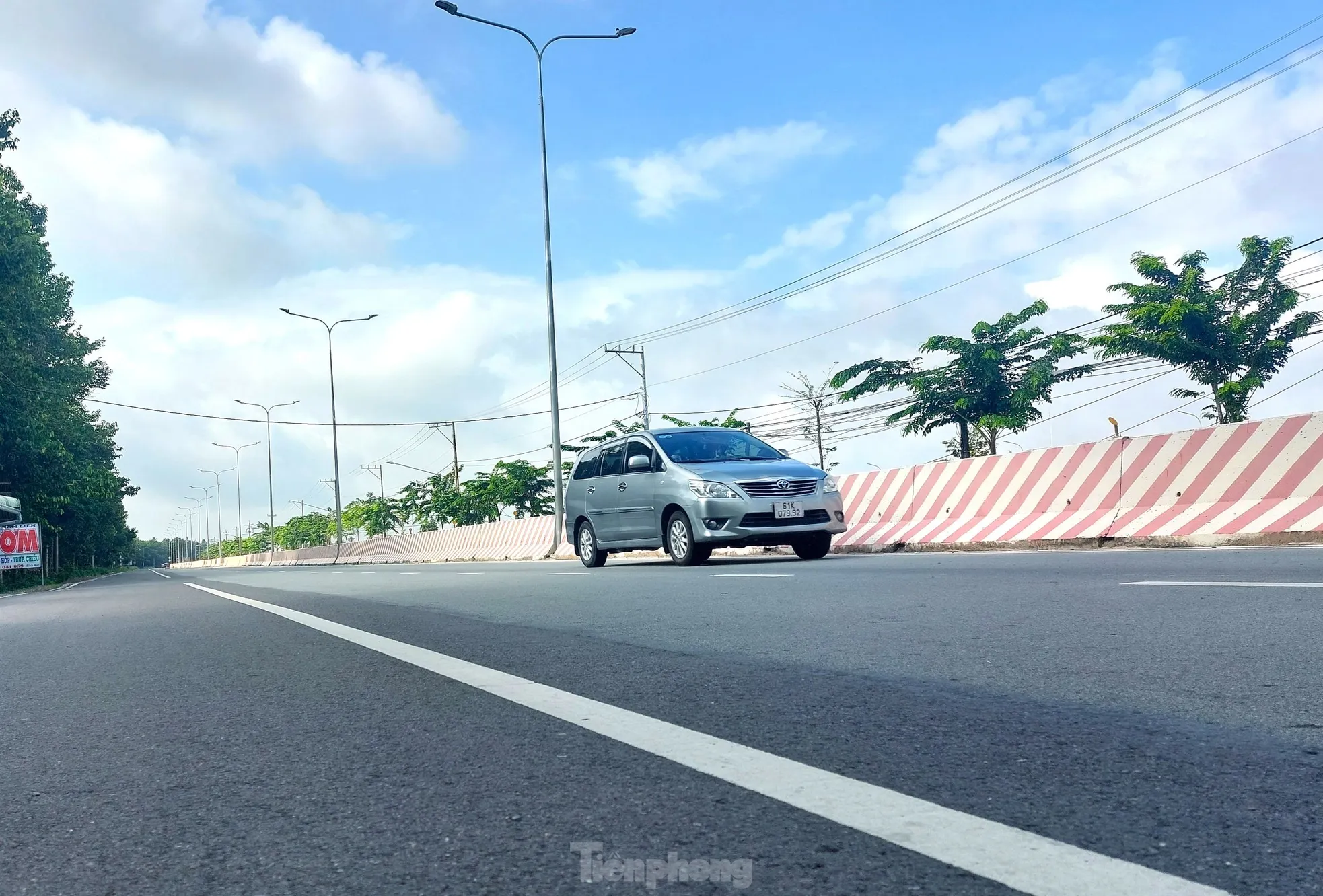 Ngắm tuyến đường băng qua rừng cao su nối Bình Dương với Tây Ninh vừa lên 6 làn - Ảnh 8