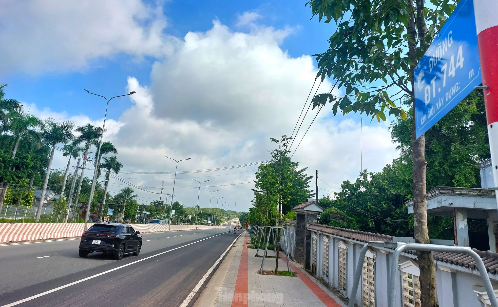 Ngắm tuyến đường băng qua rừng cao su nối Bình Dương với Tây Ninh vừa lên 6 làn - Ảnh 1