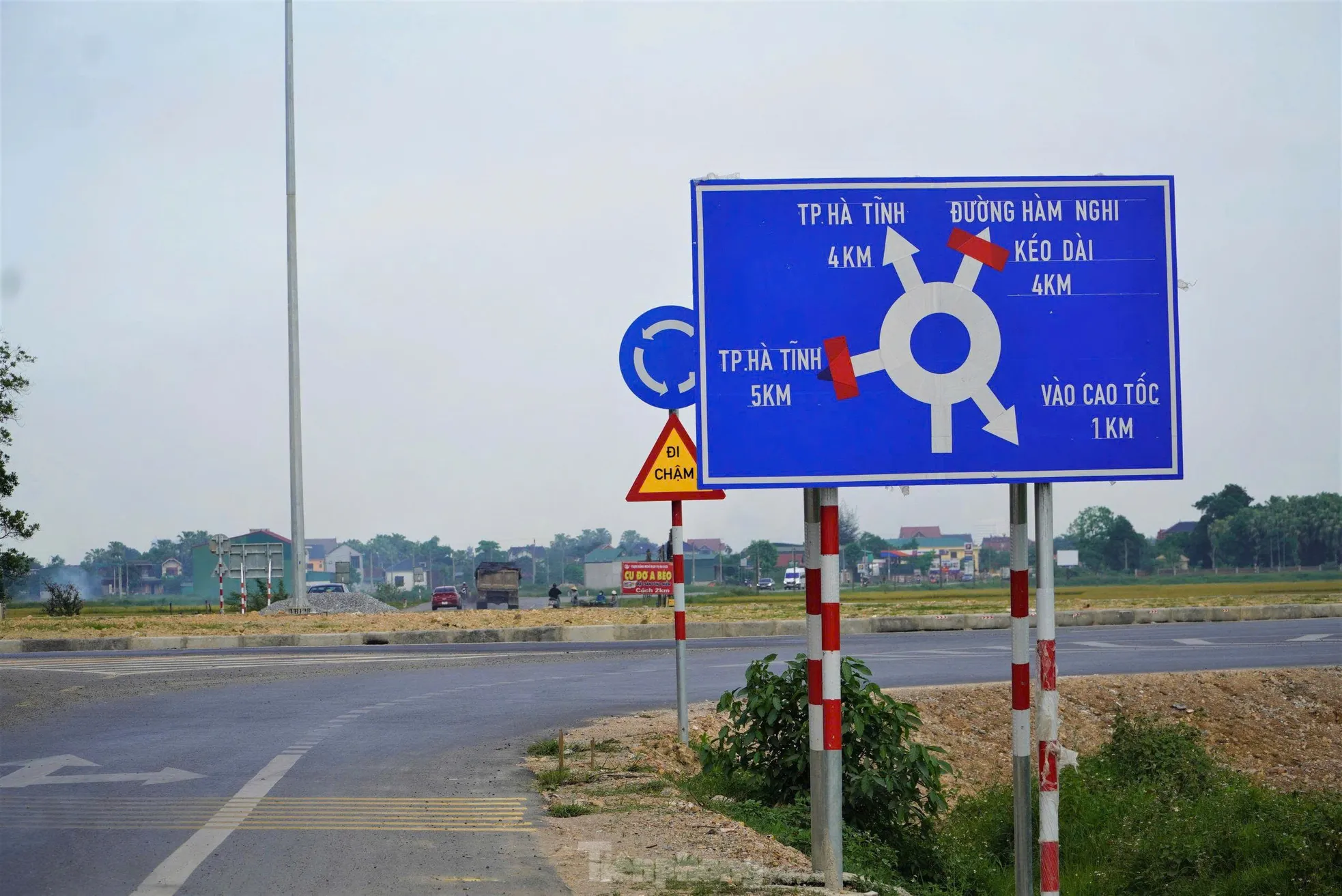 Hiện trạng hai tuyến đường kết nối thành phố Hà Tĩnh với cao tốc Bắc Nam - Ảnh 3