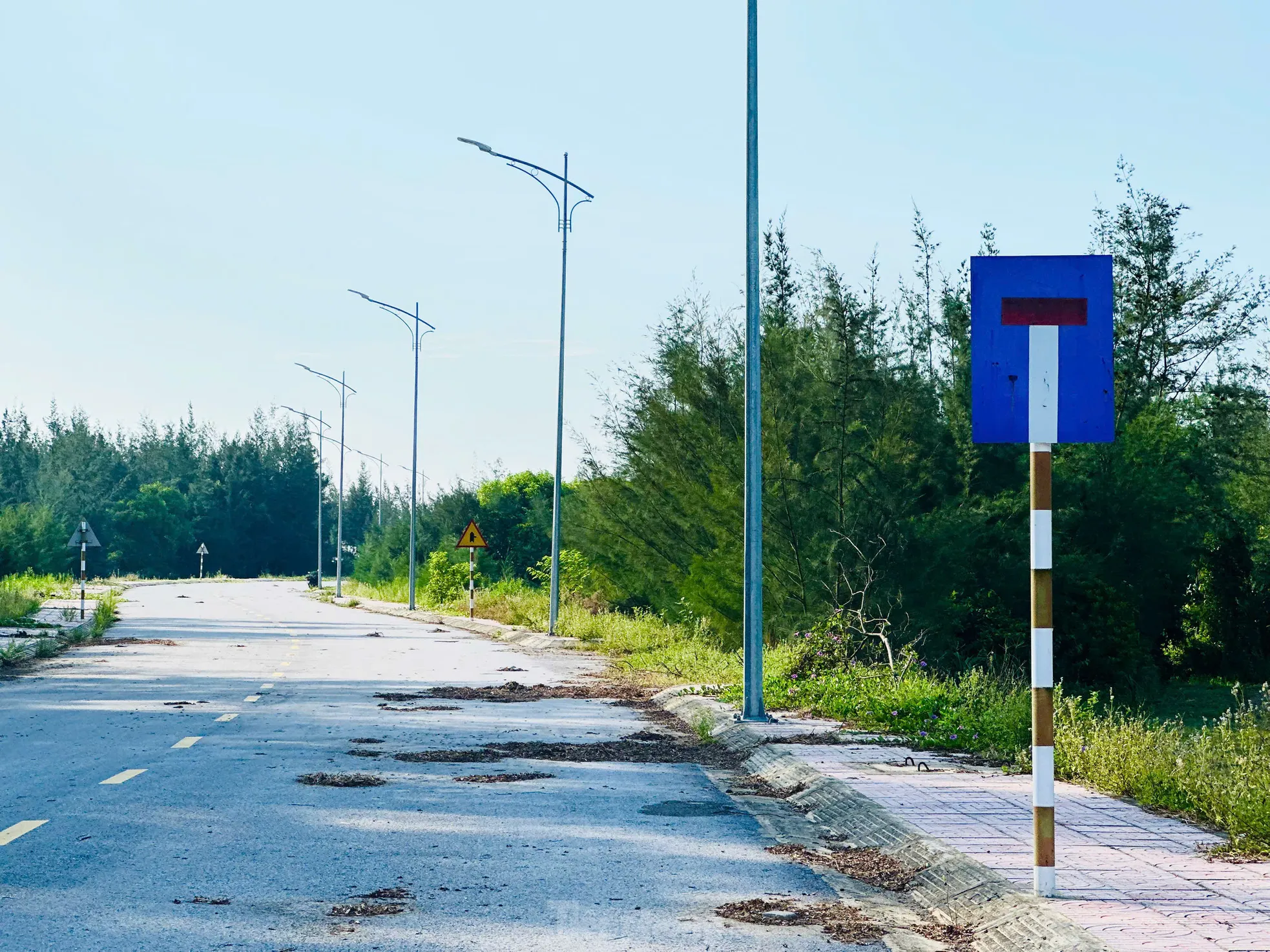 Oái oăm tuyến đường tiền tỷ thi công dang dở, cụt hai đầu - Ảnh 11