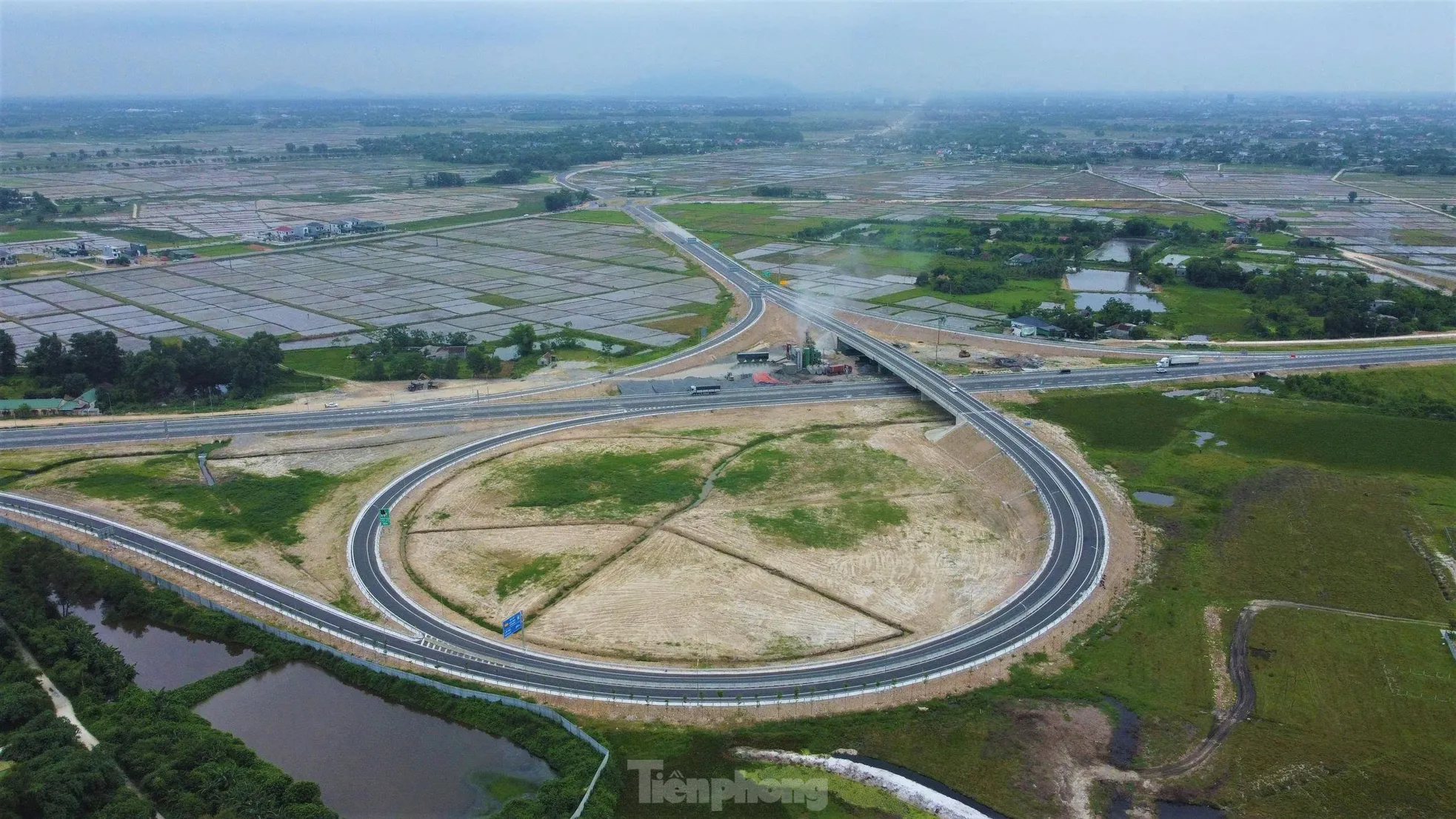 Hiện trạng hai tuyến đường kết nối thành phố Hà Tĩnh với cao tốc Bắc Nam - Ảnh 1