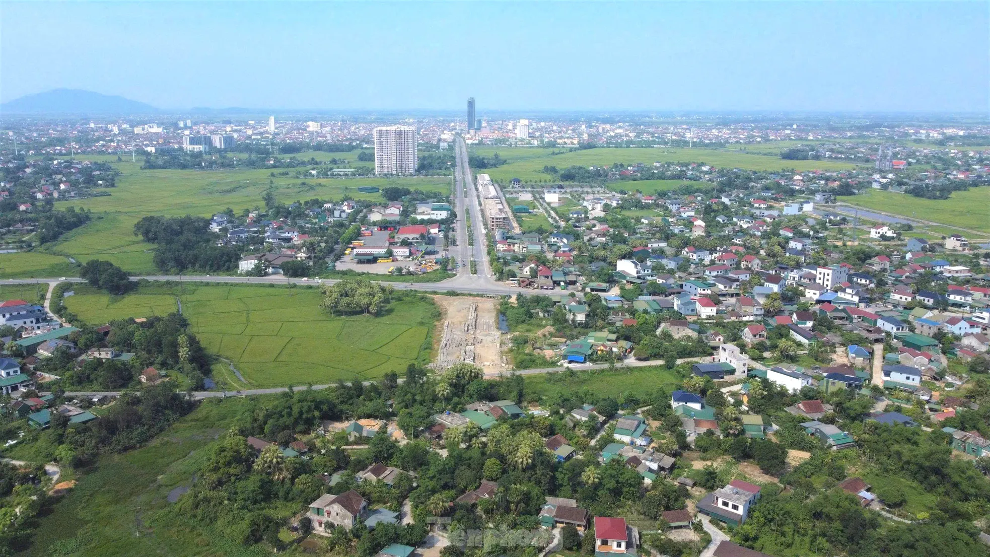 Hiện trạng hai tuyến đường kết nối thành phố Hà Tĩnh với cao tốc Bắc Nam - Ảnh 9