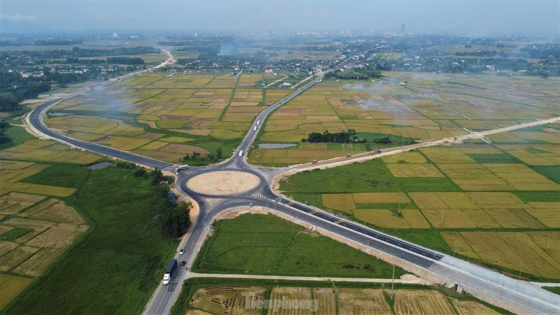 Hiện trạng hai tuyến đường kết nối thành phố Hà Tĩnh với cao tốc Bắc Nam - Ảnh 2