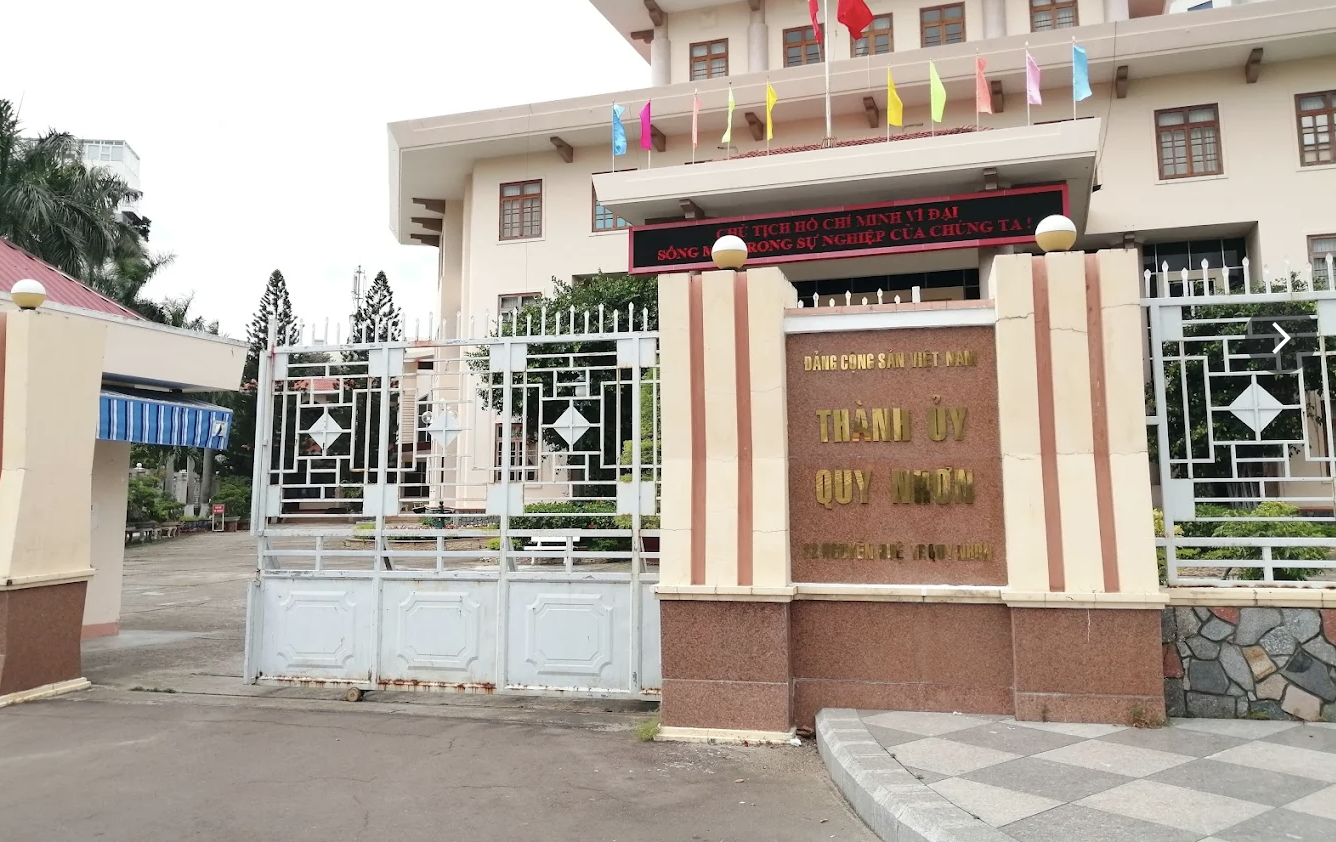 Bình Định công bố địa điểm trụ sở làm việc của 58 xã, phường mới - Ảnh 1