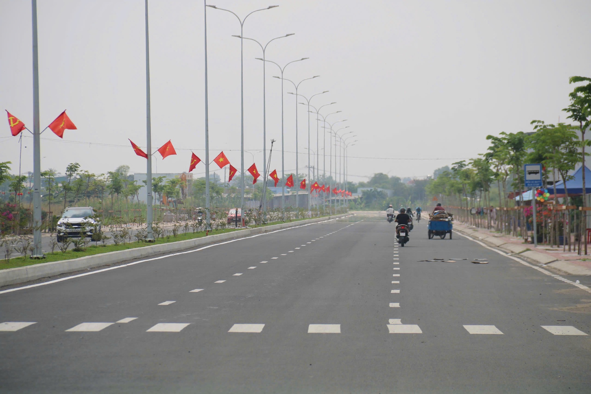 Điều gì đang diễn ra trên đại công trường cửa ngõ TP HCM? - Ảnh 1