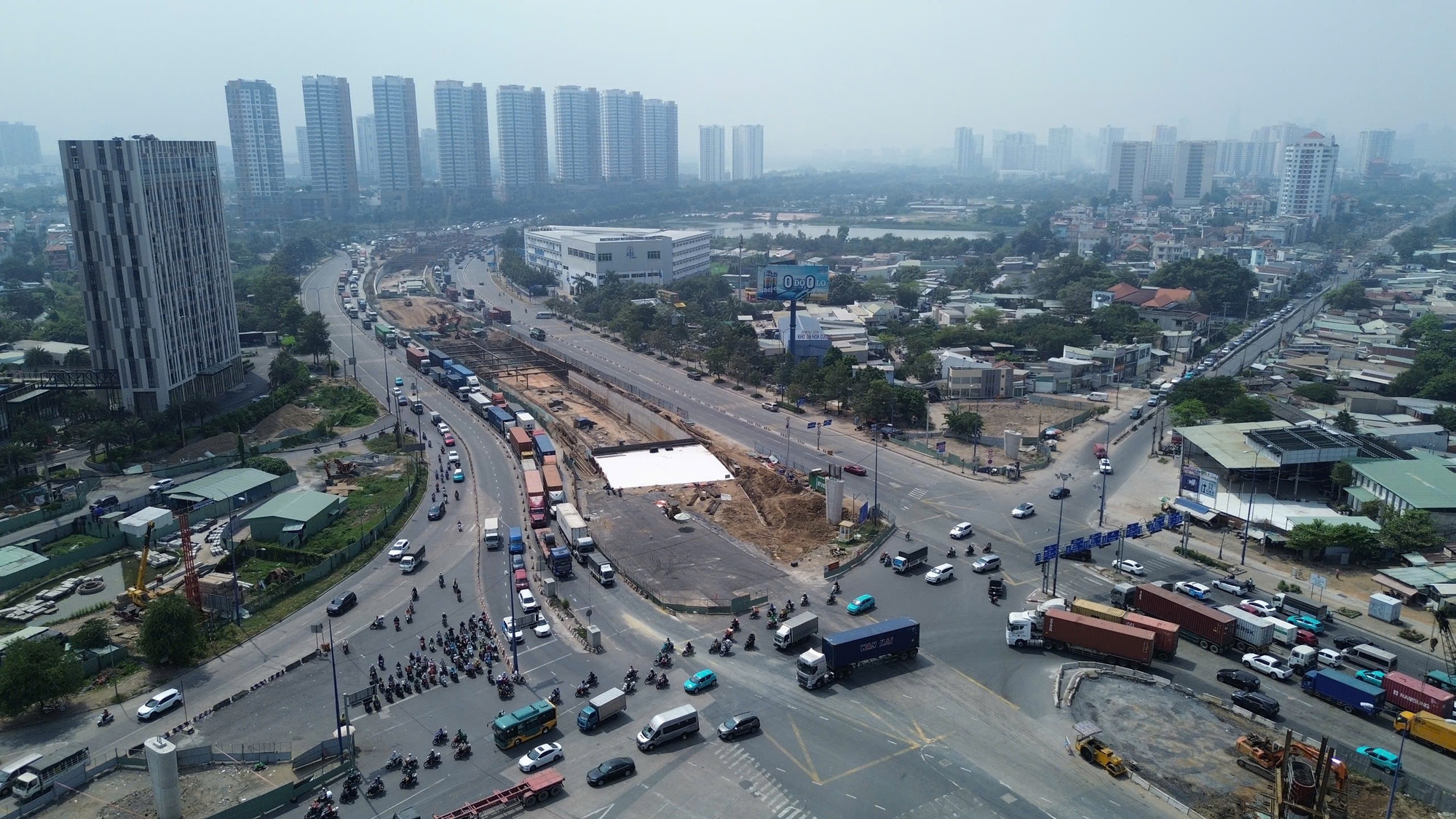 Hơn 22.000 m² đất đang “níu chân” hai dự án lớn của TP Thủ Đức - Ảnh 1