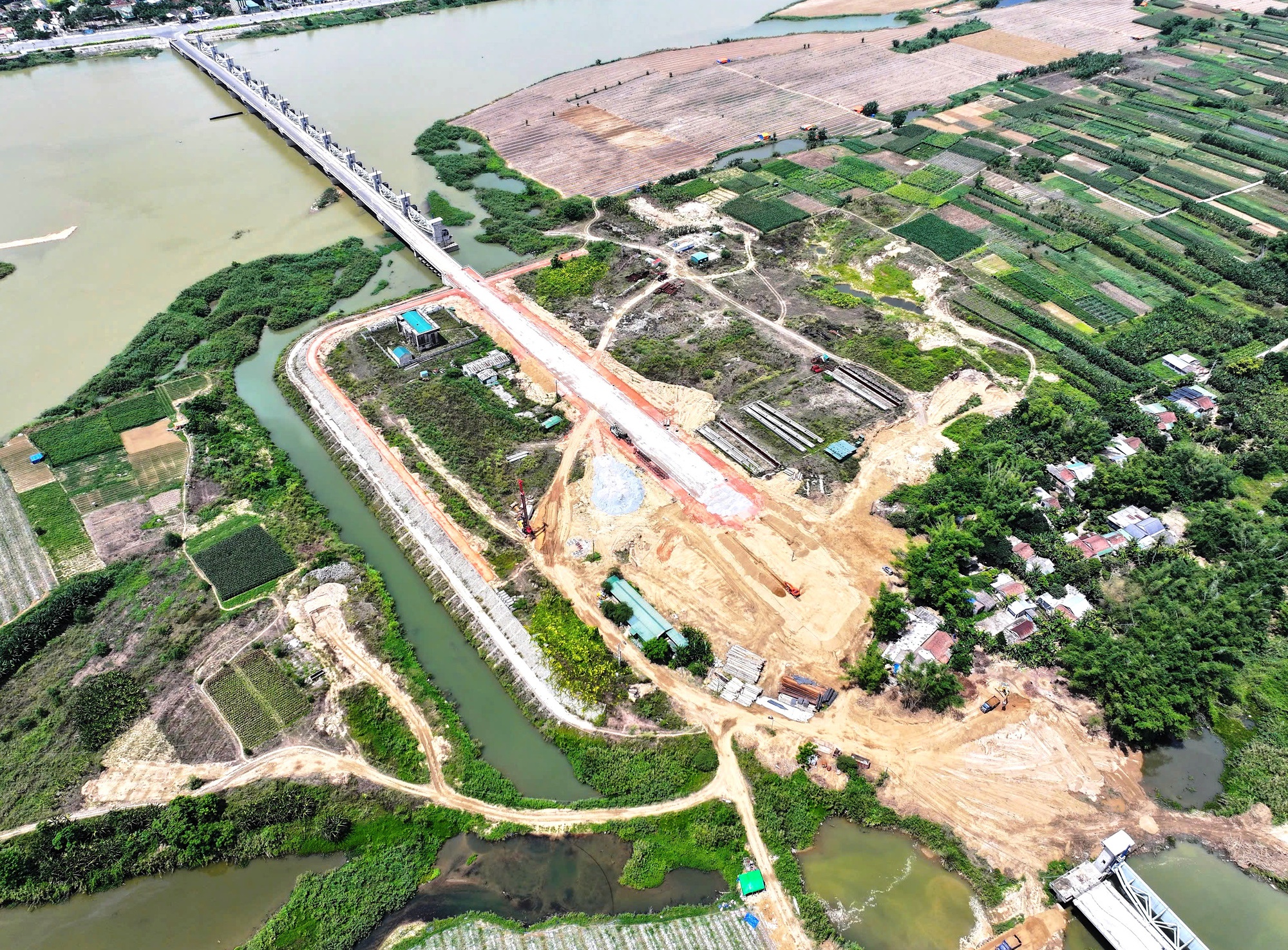 Vì sao TP Quảng Ngãi áp giá đền bù đất ở cho dân quá thấp? - Ảnh 4
