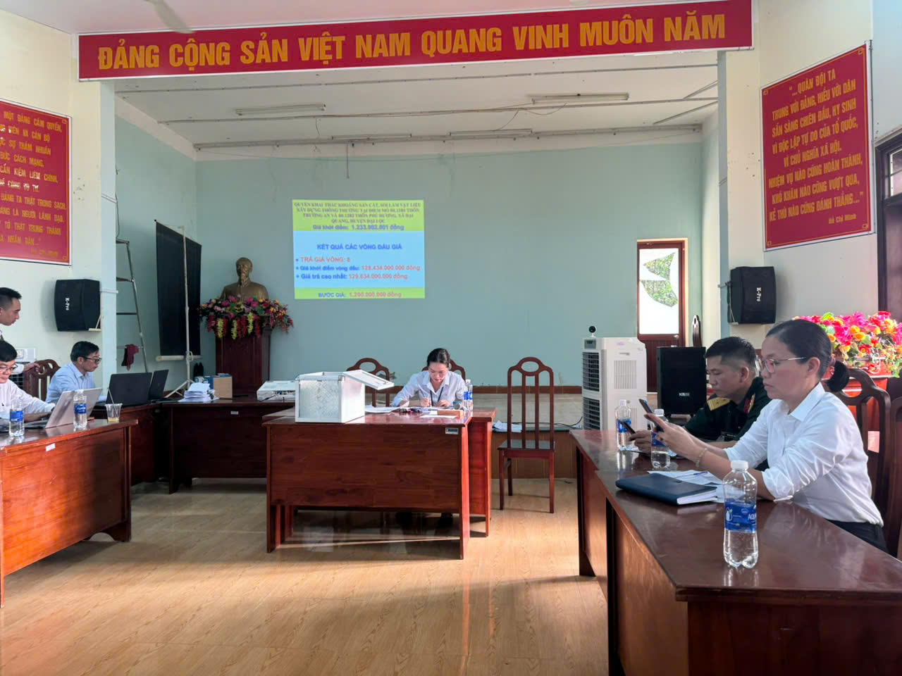 Đấu giá 3 mỏ cát gần 1.000 tỉ đồng ở Quảng Nam: Doanh nghiệp nói gì? - Ảnh 1