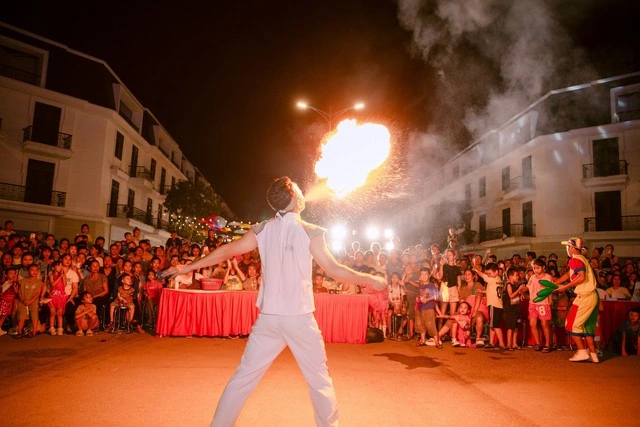 'Hè rực rỡ tại Aquamarine' khuấy động phủ Diễn - Ảnh 1