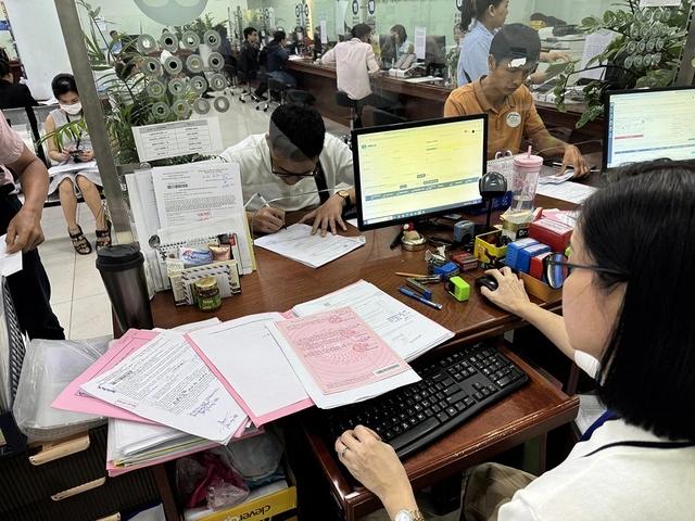 Thu thuế từ bất động sản tăng vọt, vì sao? - Ảnh 1