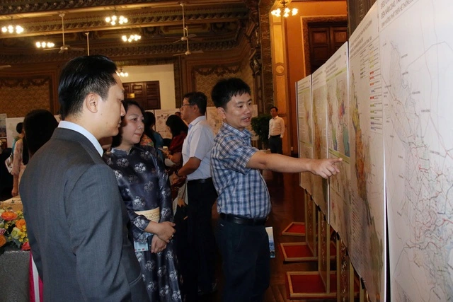 Triển khai Đồ án điều chỉnh quy hoạch chung TP.HCM đến năm 2040 để thu hút đầu tư - Ảnh 1