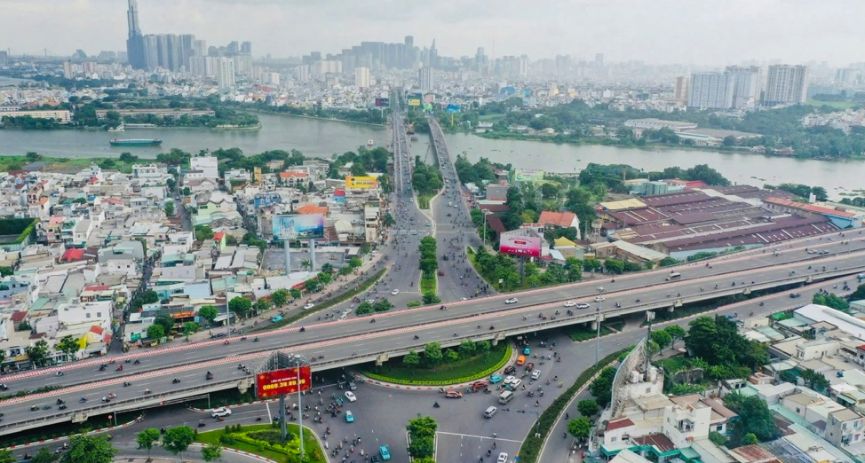 Từng chứng kiến những “nấc thang” tăng giá nhờ hạ tầng, bất động sản tại “siêu đô thị” Tp.HCM mới sẽ diễn biến ra sao vào cuối năm? - Ảnh 1