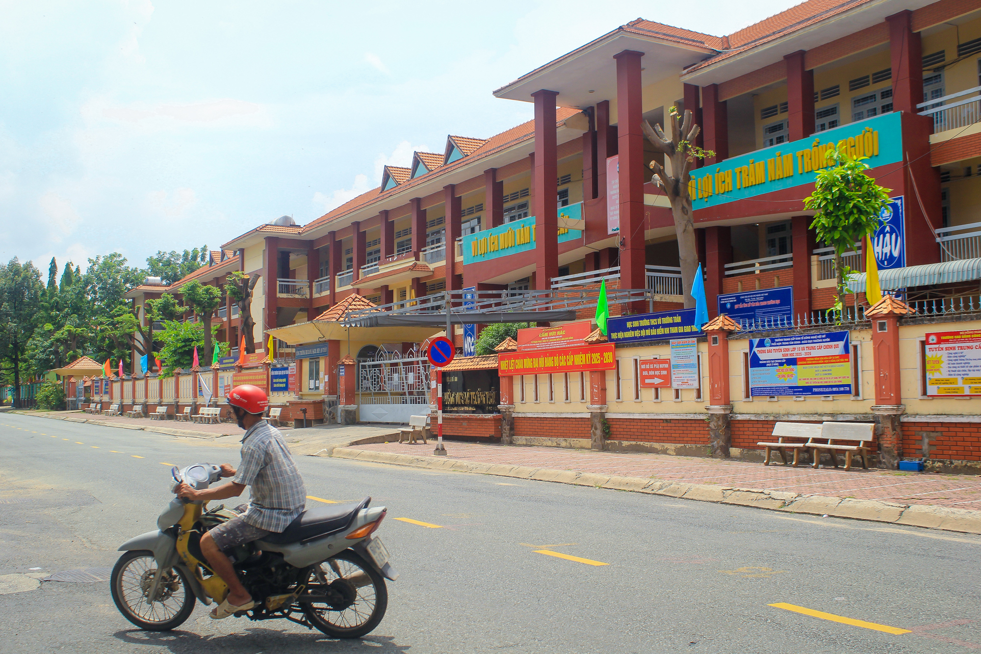 Phường đông dân nhất TP.HCM, có metro kết nối với trung tâm, giá nhà chỉ hơn 30 triệu đồng/m2 - Ảnh 13