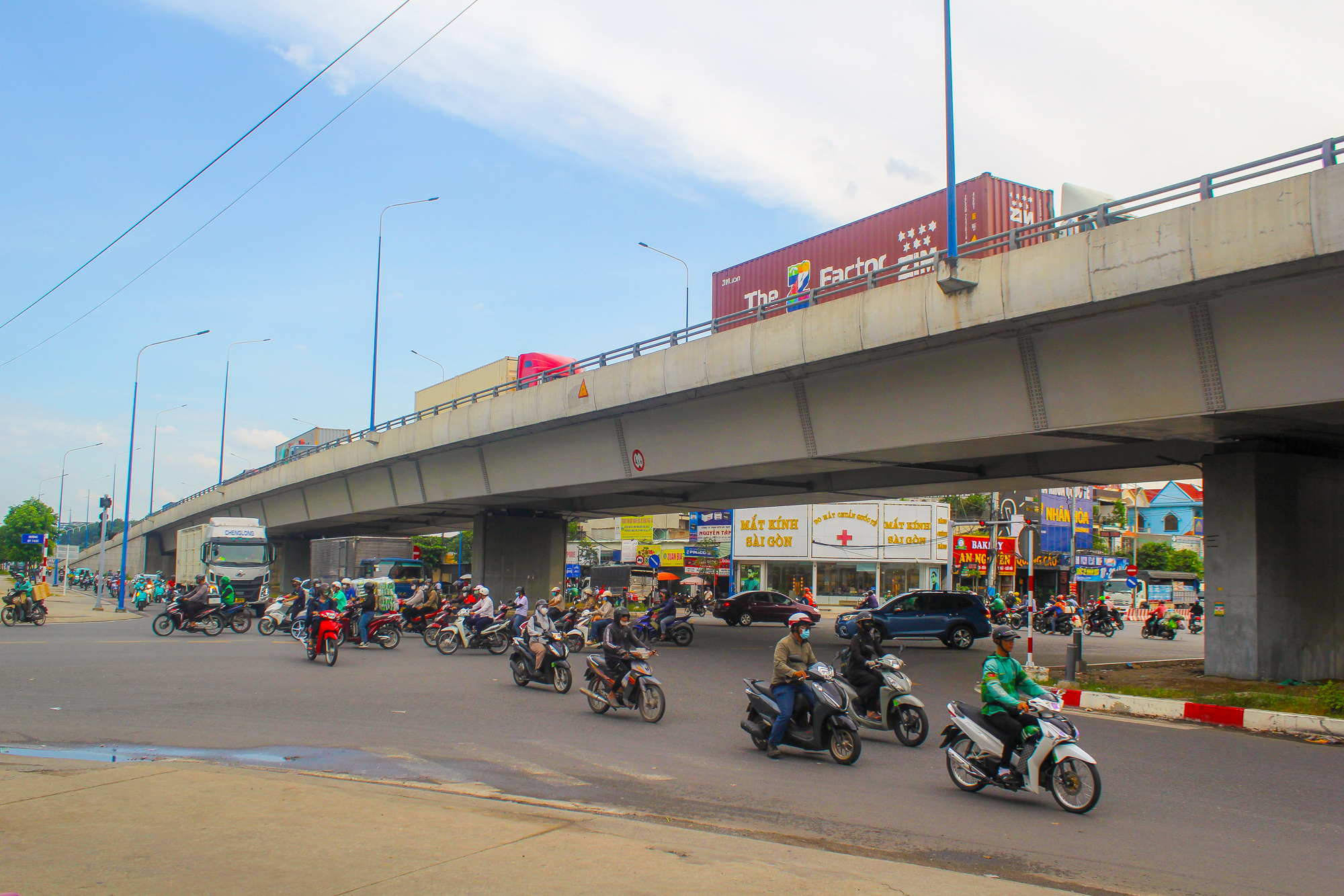 Phường đông dân nhất TP.HCM, có metro kết nối với trung tâm, giá nhà chỉ hơn 30 triệu đồng/m2 - Ảnh 9