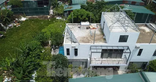 Các hồ lớn ở phường Định Công đang bị 'biến dạng'