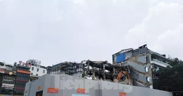 Hoàn thành phá dỡ tòa nhà Hàm cá mập trong 5 ngày tới