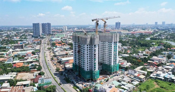 Căn hộ cao cấp dọc Quốc lộ 13: Cuộc “cạnh tranh ngầm” về giá