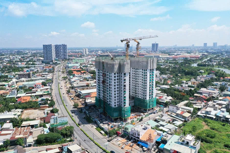 Căn hộ cao cấp dọc Quốc lộ 13: Cuộc “cạnh tranh ngầm” về giá - Ảnh 1