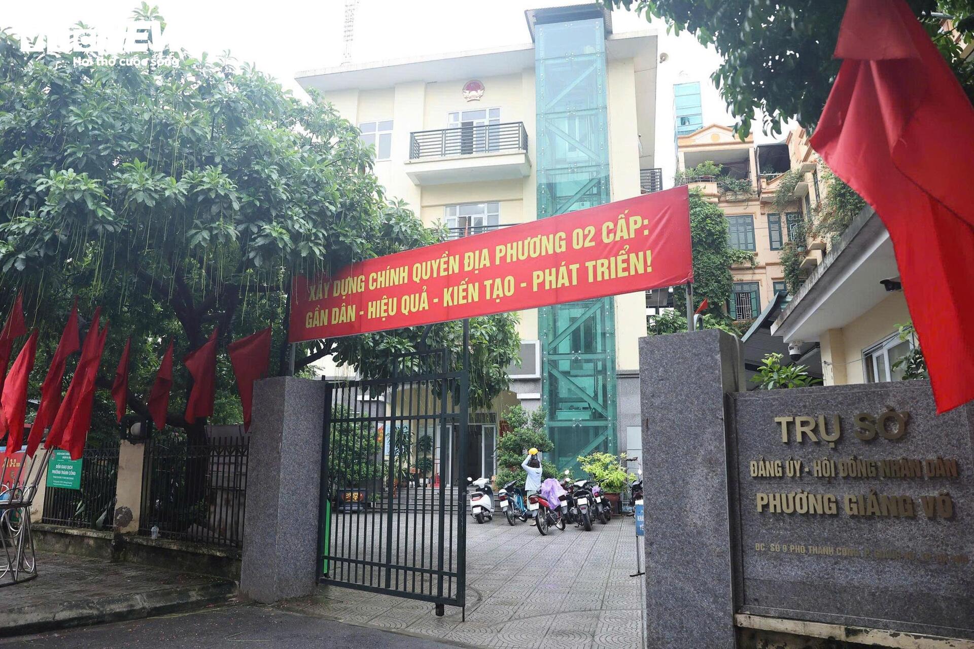 Cận cảnh trụ sở các phường mới của Hà Nội sau sắp xếp - Ảnh 10