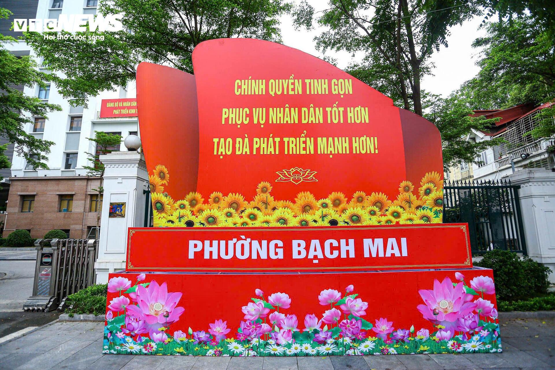 Cận cảnh trụ sở các phường mới của Hà Nội sau sắp xếp - Ảnh 13