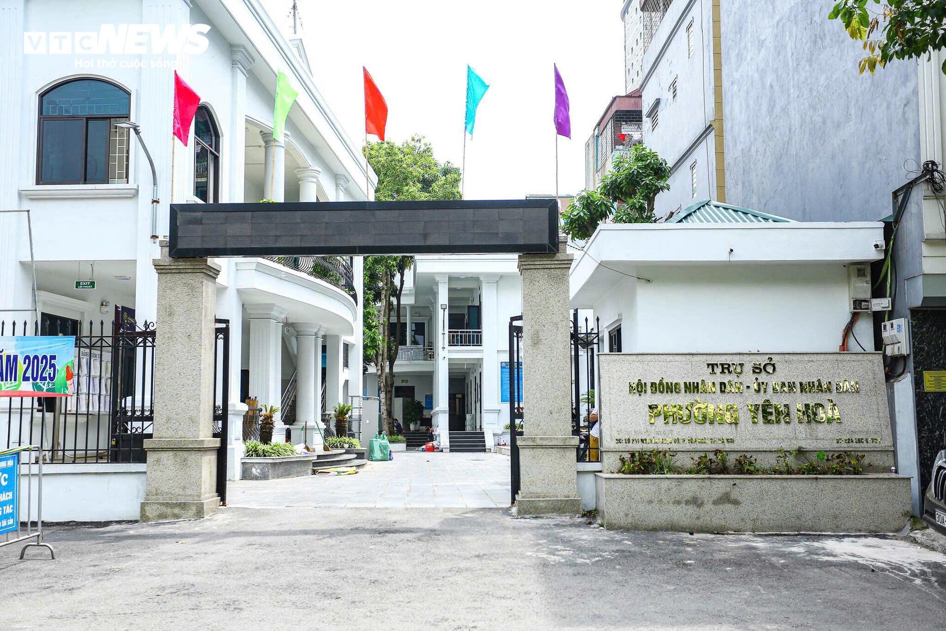 Cận cảnh trụ sở các phường mới của Hà Nội sau sắp xếp - Ảnh 6