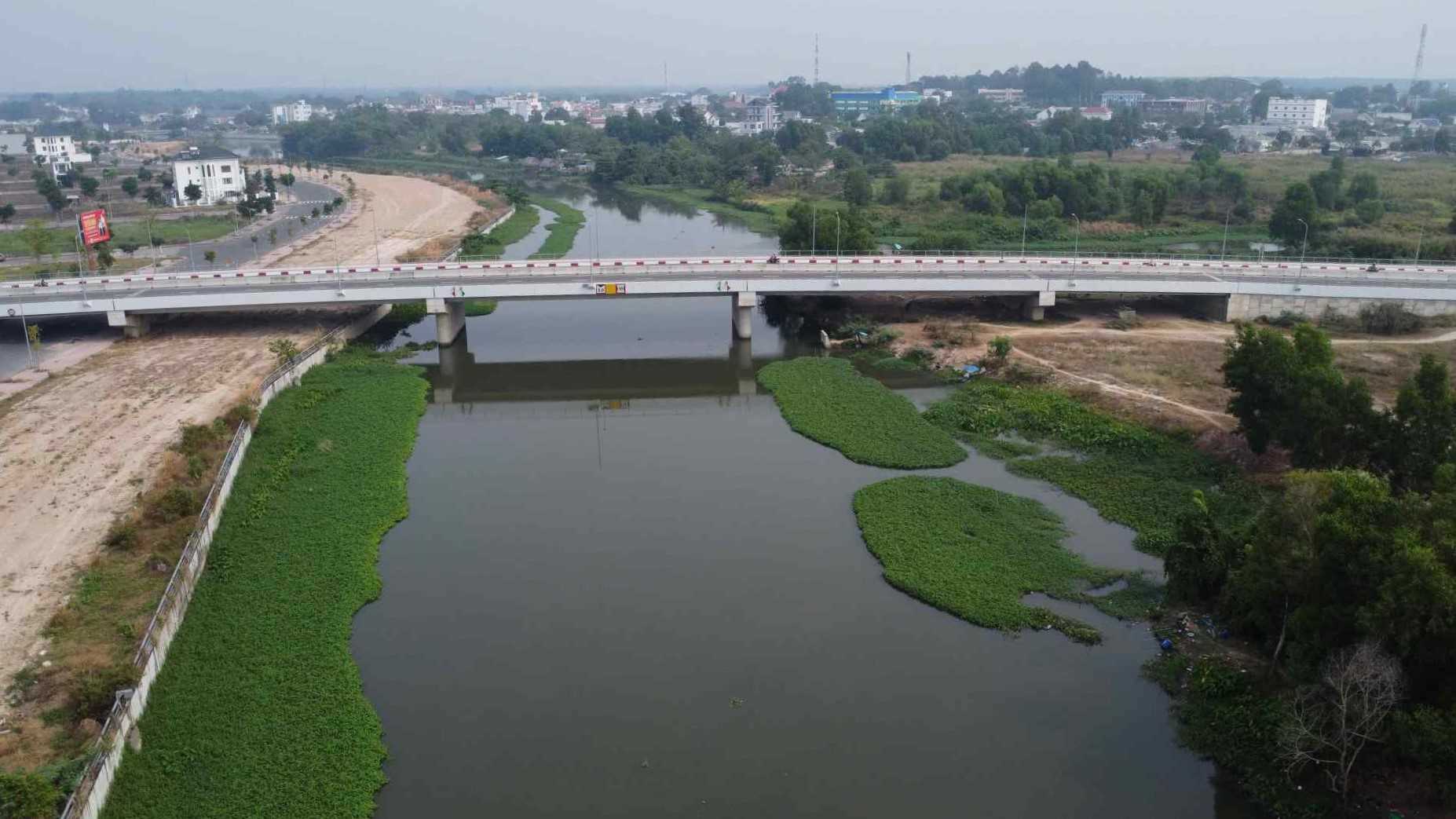 23 hộ dân dọc sông Thị Tính không chịu nhận tiền đền bù suốt 15 năm - Ảnh 1