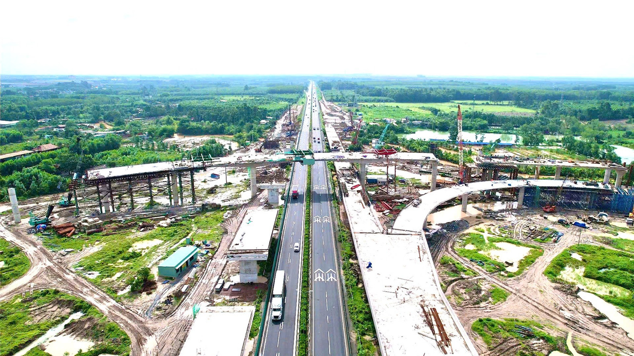 34 km cao tốc ở Đồng Nai: Cần quyết liệt 'làm ngày, làm đêm' - Ảnh 1