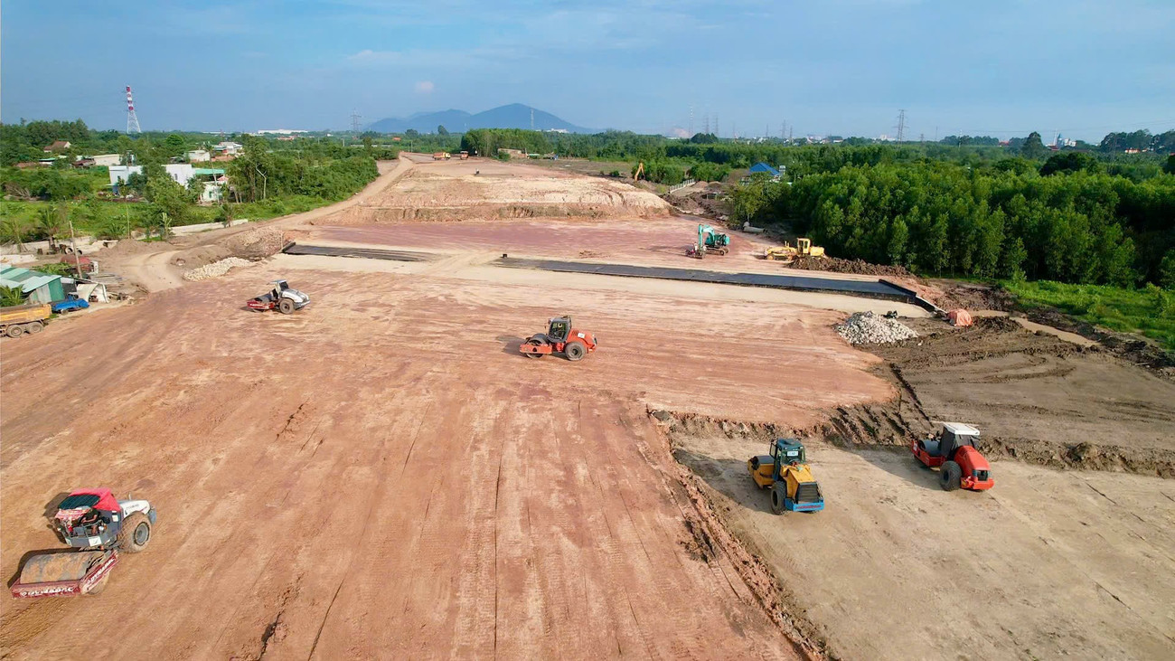 34 km cao tốc ở Đồng Nai: Cần quyết liệt 'làm ngày, làm đêm' - Ảnh 6