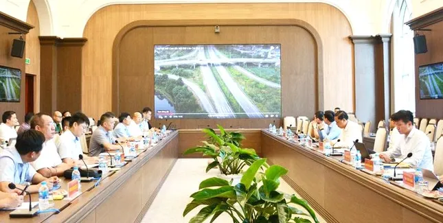 Dự án mở rộng cao tốc Yên Bái - Lào Cai sẽ hoàn thành trong năm 2026 - Ảnh 1