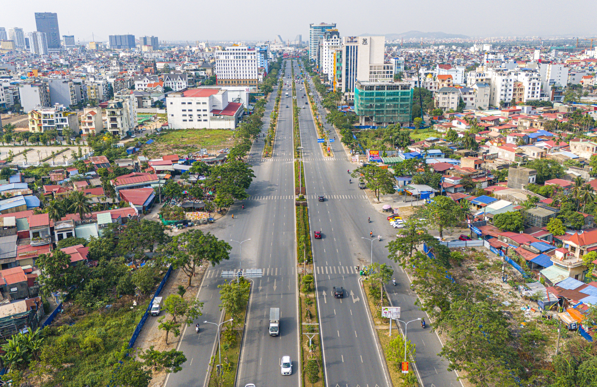 Tập đoàn Vingroup bất ngờ rót 7,5 tỷ USD vào Hải Phòng, chiếm gần 50% dòng vốn đầu tư mới của toàn thành phố, những dự án “khủng” nào sắp được triển khai? - Ảnh 1