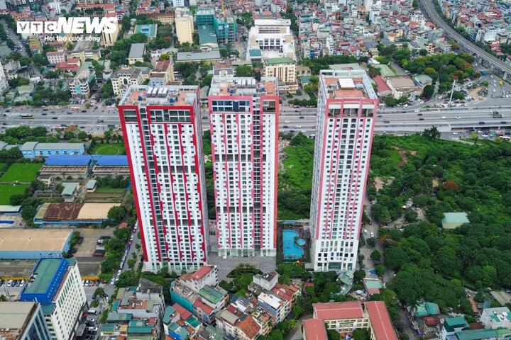 Giá chung cư Hà Nội liên tục 'phi mã', cách nào để ghìm cương? - Ảnh 2