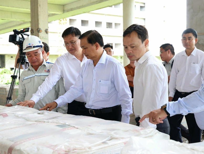 Chủ tịch UBND TP. Cần Thơ kiểm tra dự án nghìn tỷ bỏ hoang - Ảnh 1