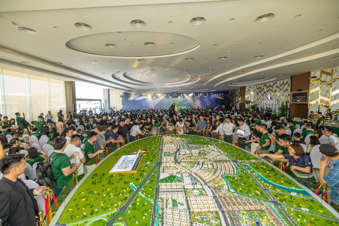 Diamond Land đồng hành Vinhomes, ra mắt phân khu Mặt Trời tại Vinhomes Golden City - Ảnh 1