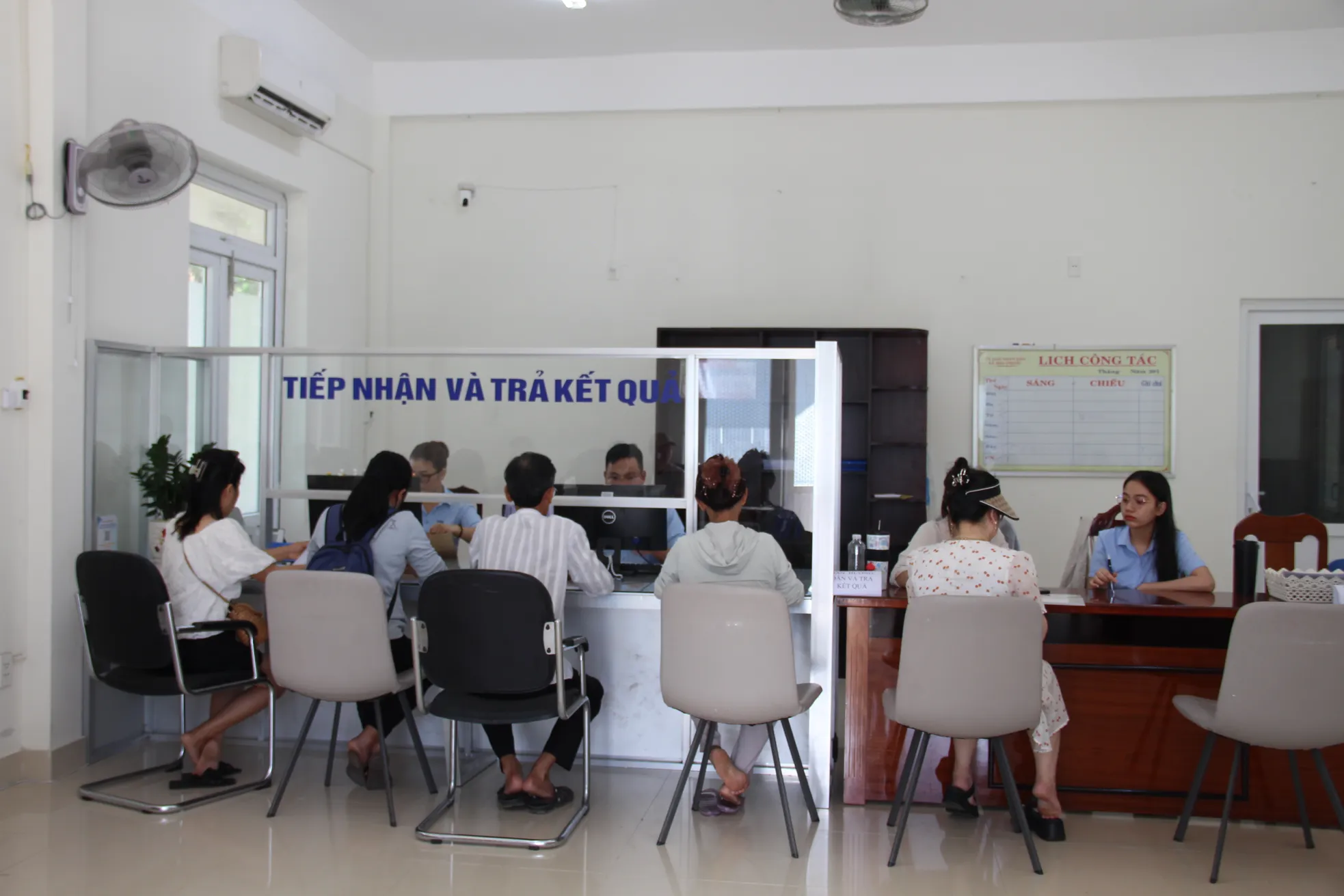 Ngày đi làm thủ tục đất đai ở phường - Ảnh 8