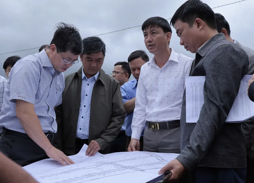 Sau khởi công, dự án cao tốc Bảo Lộc - Liên Khương vẫn ngổn ngang thủ tục - Ảnh 1