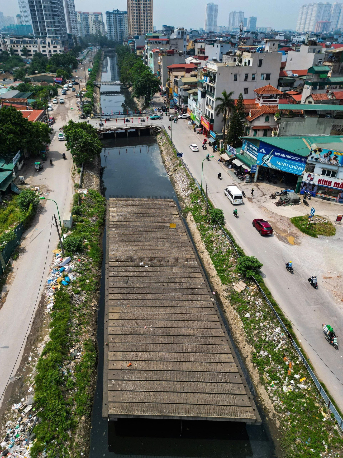 Cây cầu trên tuyến đường nghìn tỷ ở Hà Nội tái thi công sau nhiều năm bỏ hoang - Ảnh 1
