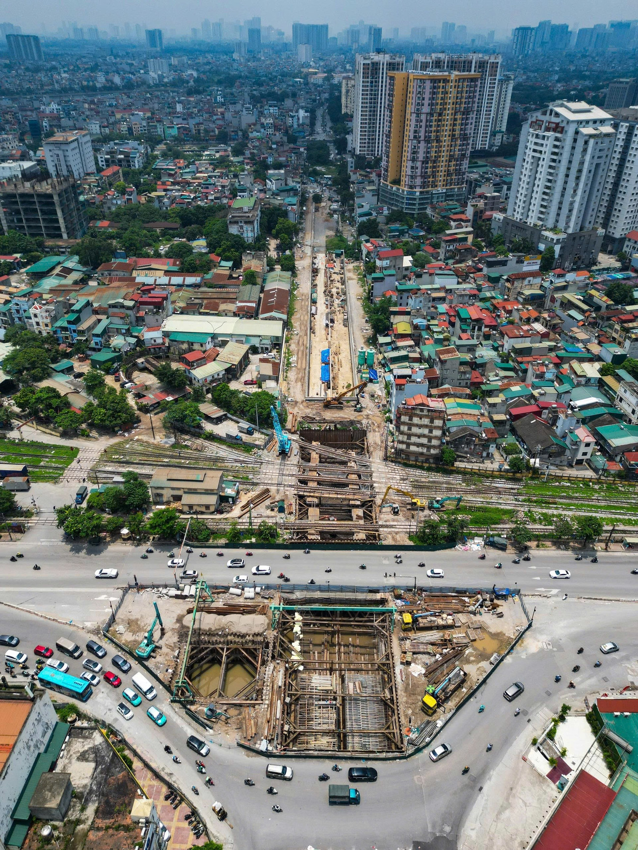 Cây cầu trên tuyến đường nghìn tỷ ở Hà Nội tái thi công sau nhiều năm bỏ hoang - Ảnh 12