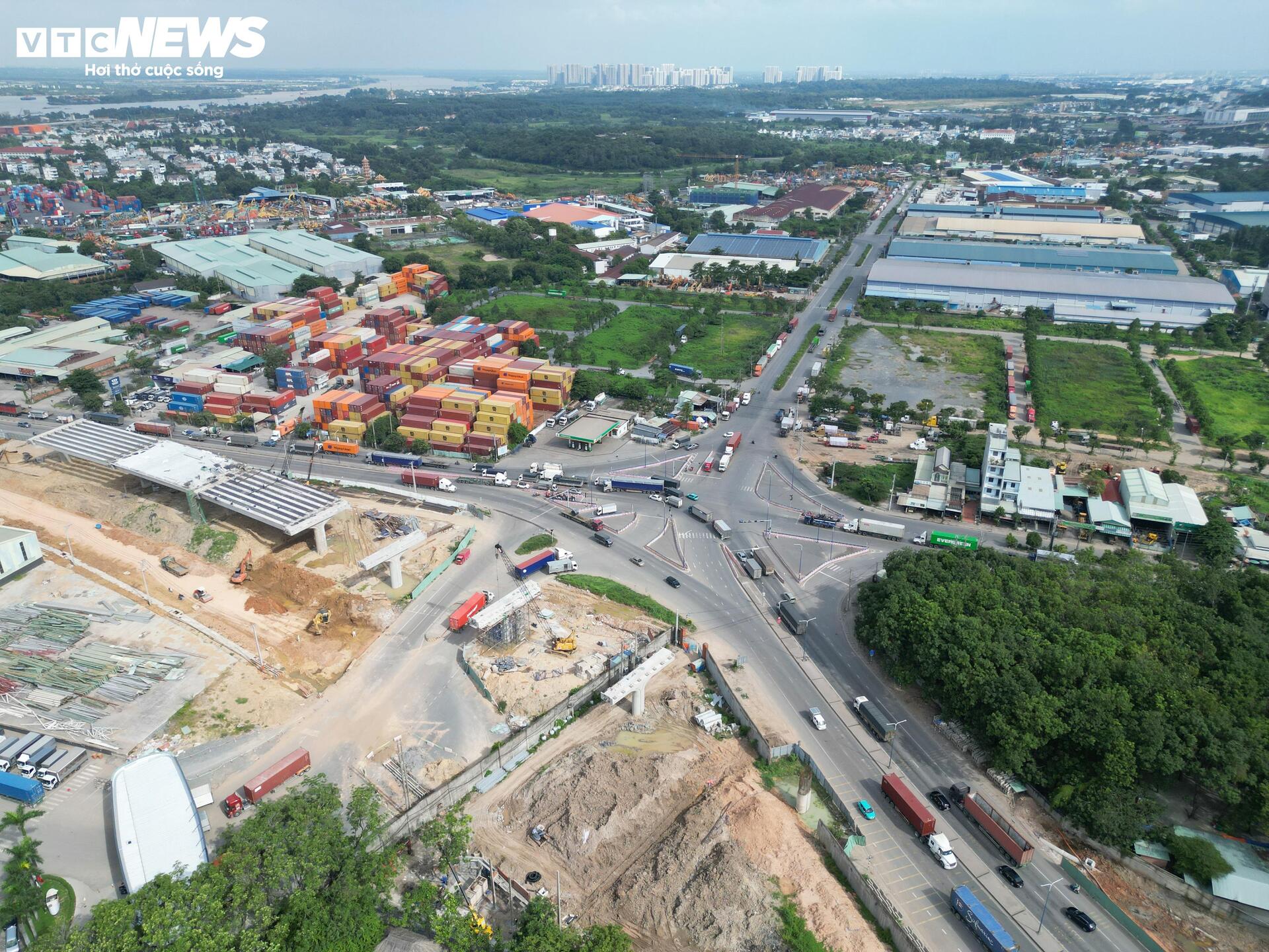 Cận cảnh tuyến Metro sẽ nối khu công nghiệp lớn nhất nước với trung tâm TP.HCM - Ảnh 7