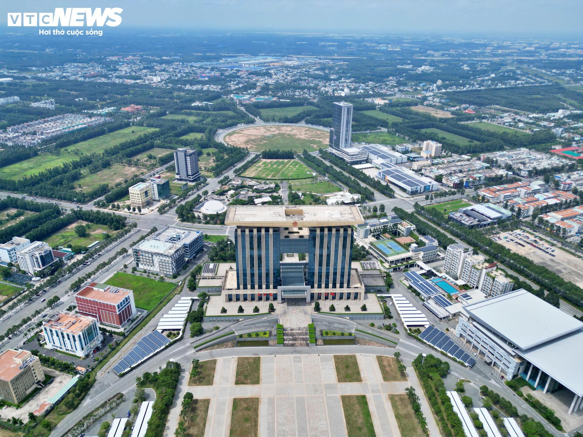 Cận cảnh tuyến Metro sẽ nối khu công nghiệp lớn nhất nước với trung tâm TP.HCM - Ảnh 12