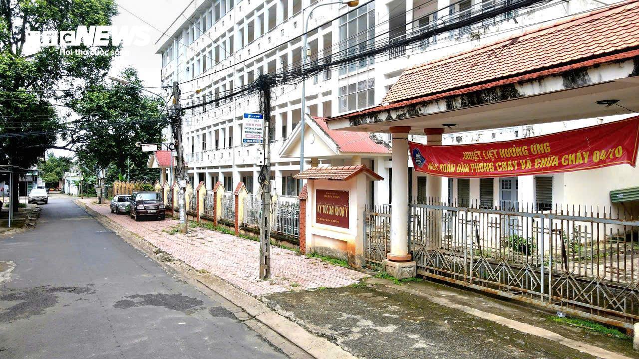 Cận cảnh những khu nhà sắp thành nơi ở của gần 1.000 cán bộ tỉnh Đắk Lắk - Ảnh 2