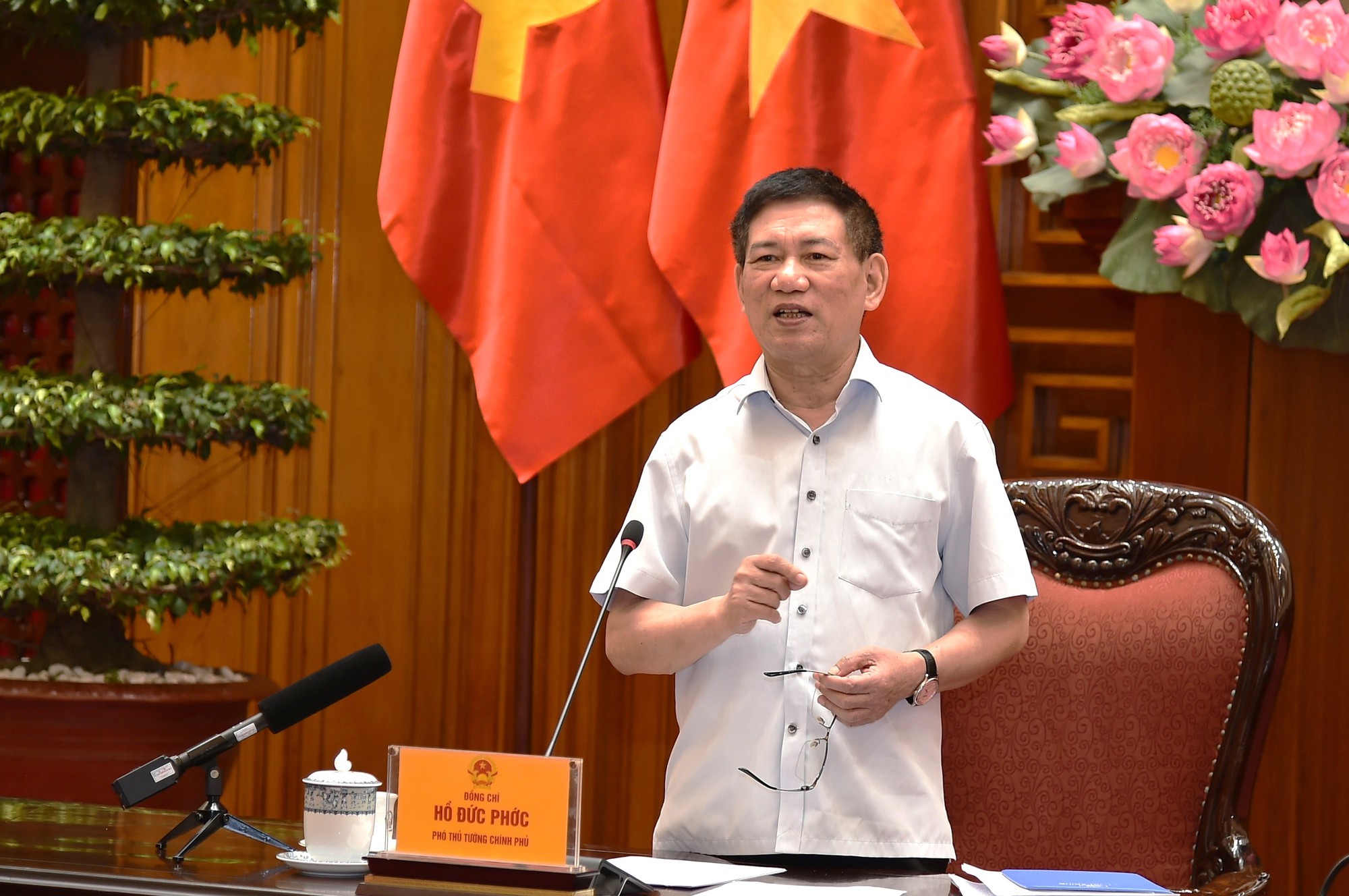 Phó Thủ tướng họp với doanh nghiệp chứng khoán, bất động sản về Luật Thuế thu nhập cá nhân - Ảnh 1