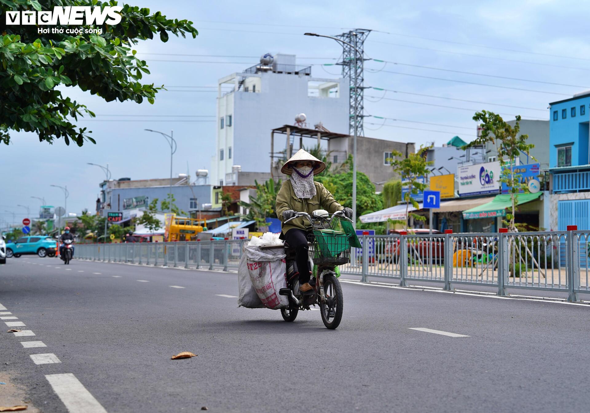 Rạch chống ngập thành đường sau 4 năm cải tạo ở TP.HCM - Ảnh 3