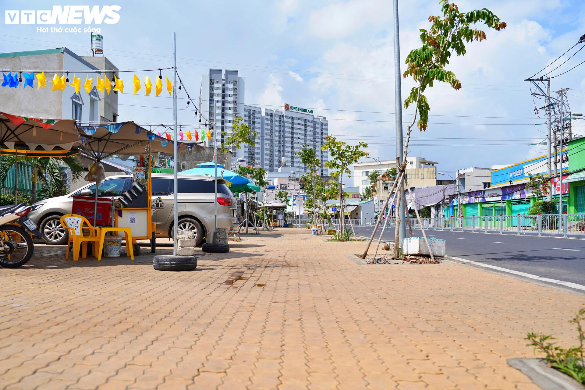 Rạch chống ngập thành đường sau 4 năm cải tạo ở TP.HCM - Ảnh 7