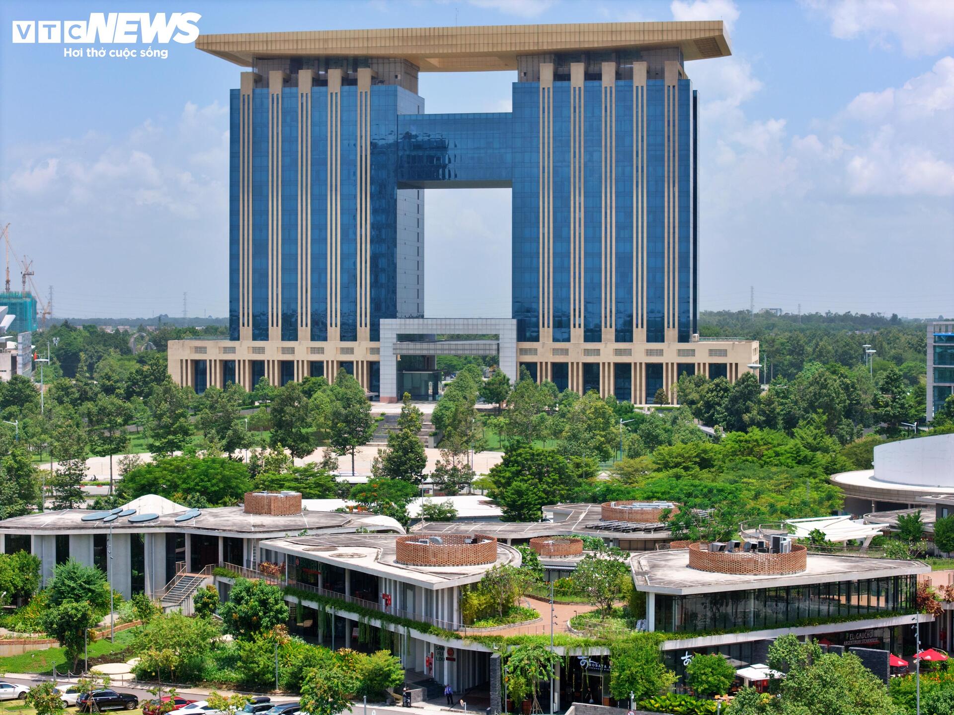 Cận cảnh 'siêu' phường có nhiều khu công nghiệp nhất cả nước - Ảnh 7
