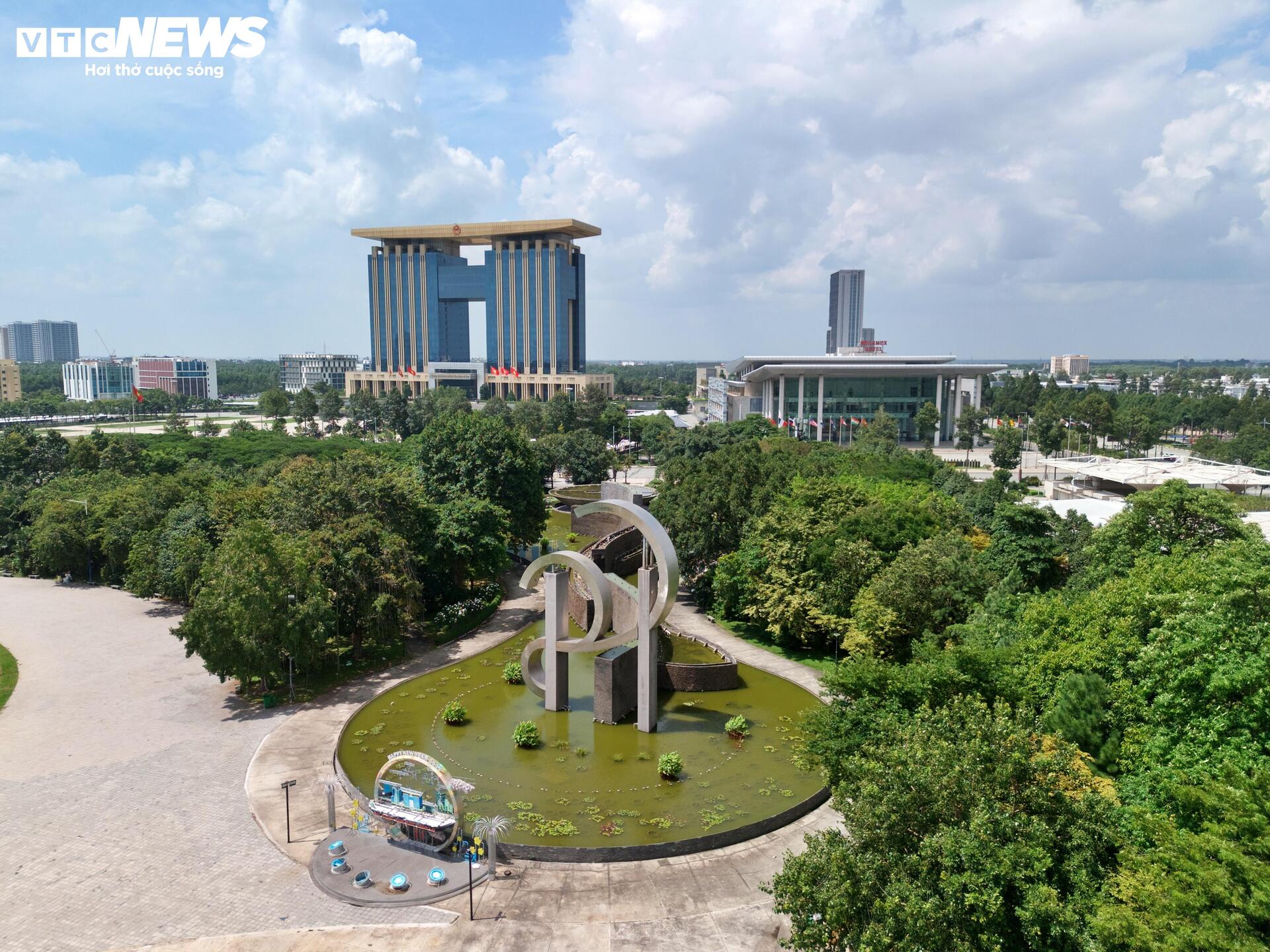 Cận cảnh 'siêu' phường có nhiều khu công nghiệp nhất cả nước - Ảnh 16