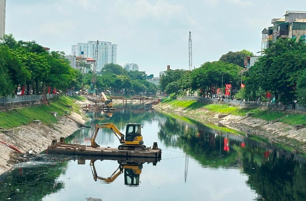 Bao giờ hoàn thành nạo vét lòng sông Tô Lịch để lấy nước từ sông Hồng? - Ảnh 1
