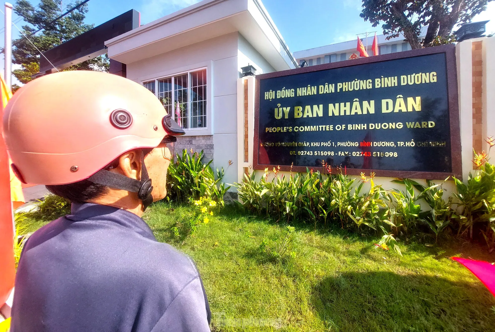 Ngày đầu đến phường Bình Dương làm thủ tục: Rất hài lòng, không phải làm xác nhận tình trạng bất động sản - Ảnh 1