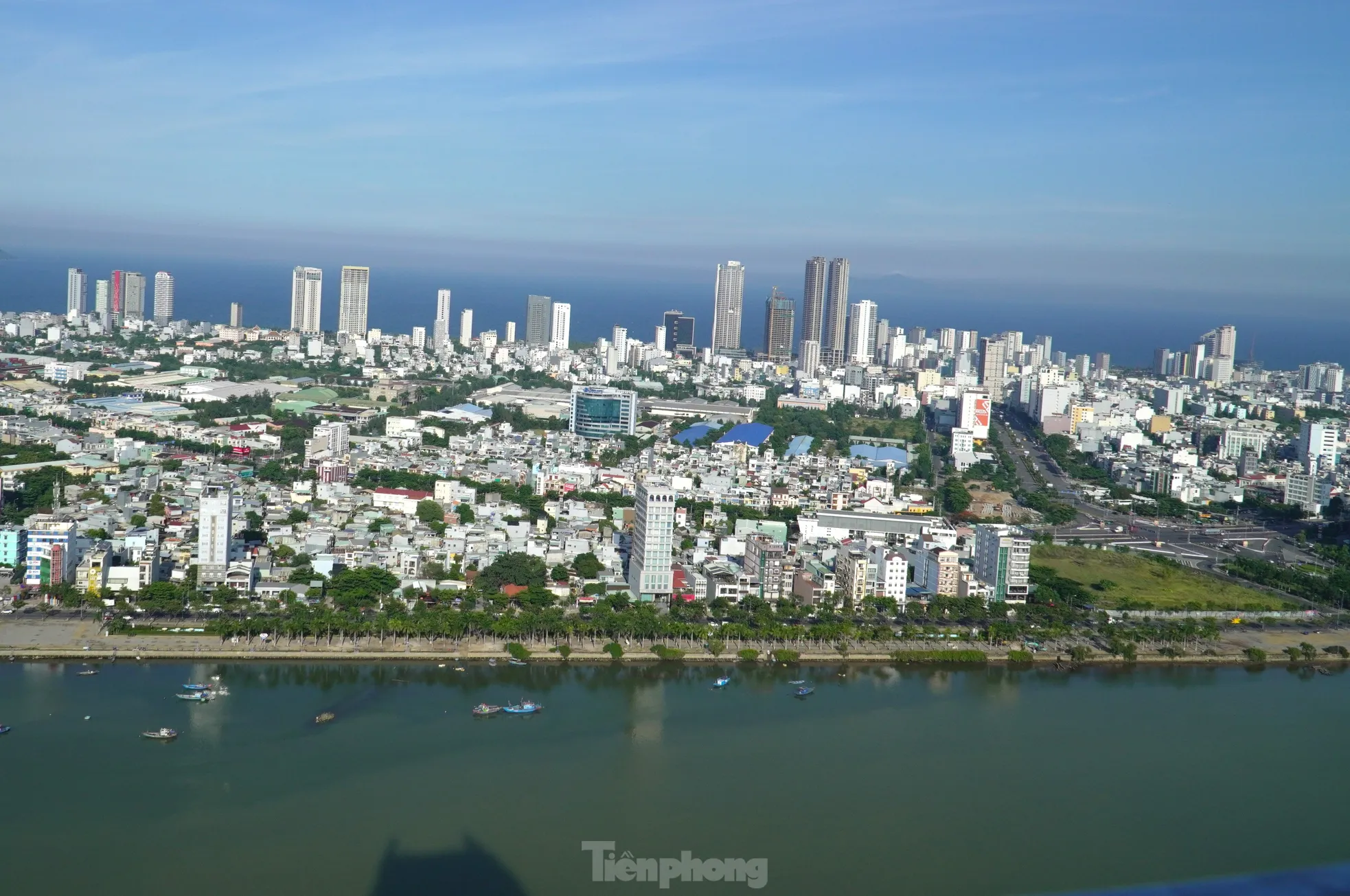 Ngắm những tuyến đường có giá đất "bỏng tay" ở Đà Nẵng - Ảnh 4