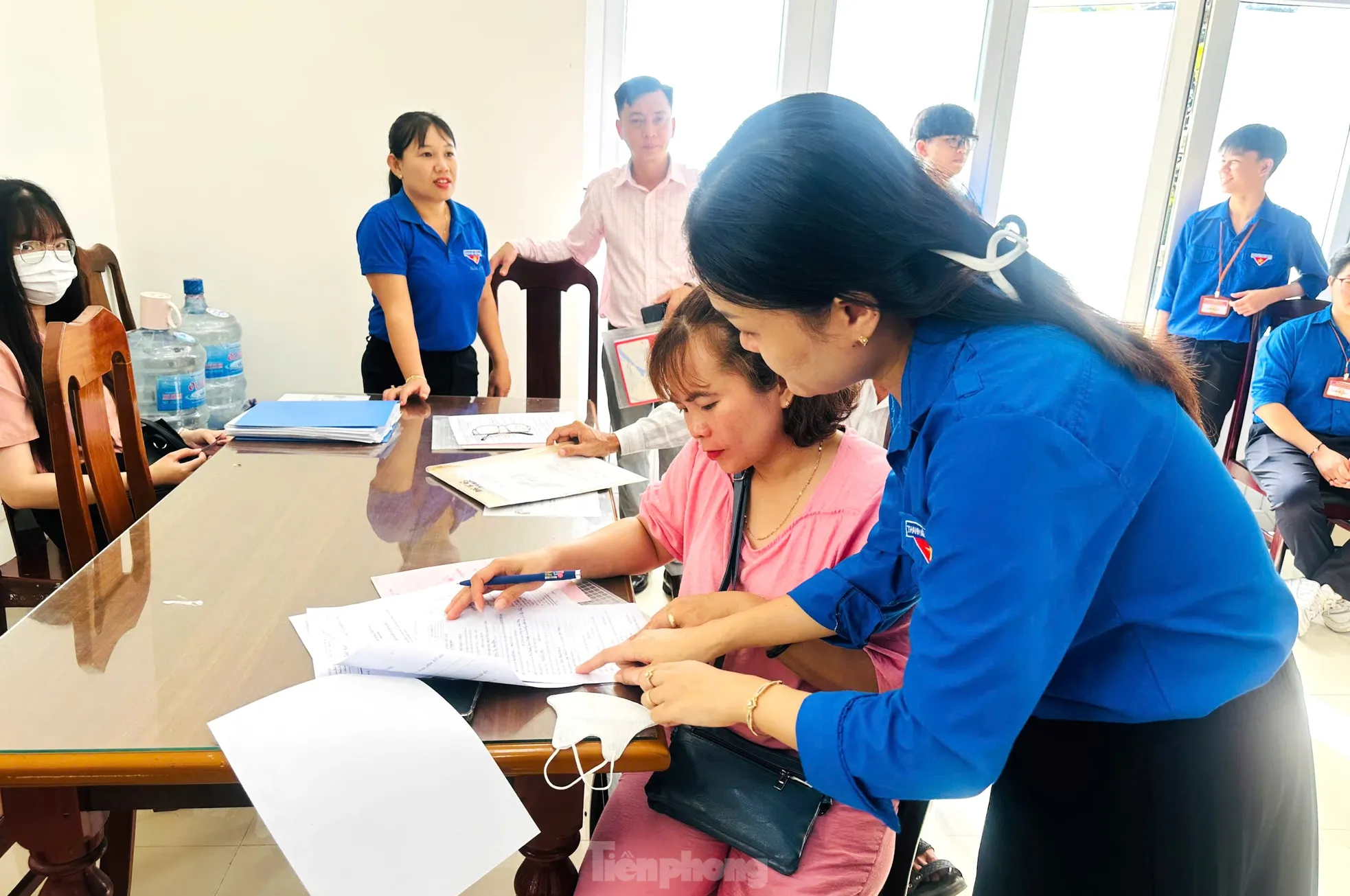 Ngày đi làm thủ tục đất đai ở phường - Ảnh 13